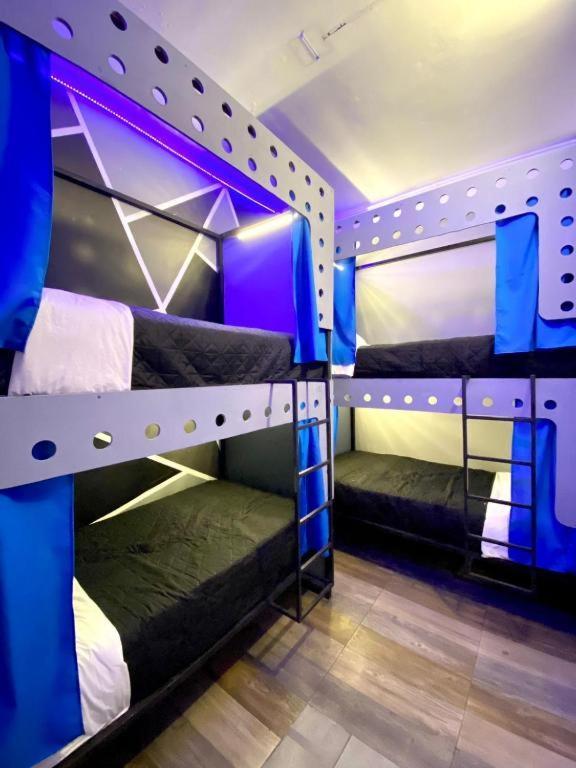 Auberge de jeunesse Roomies Centro Medico *